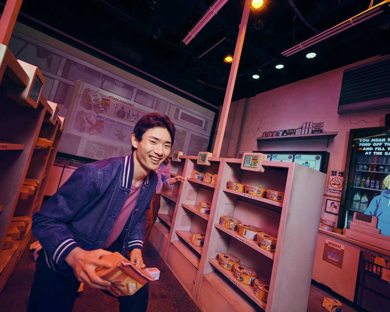 Guest in RePLAY story room