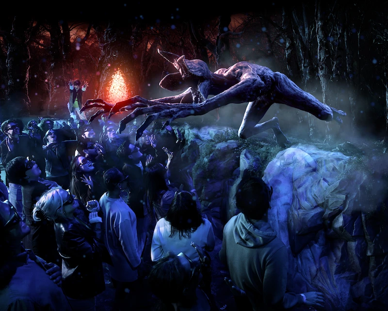Demogorgon jumping out at a crowd