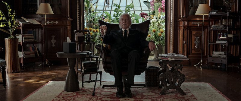 Mr. Harrigan in repose - ‘Mr. Harrigan’s Phone’ First Look Photos