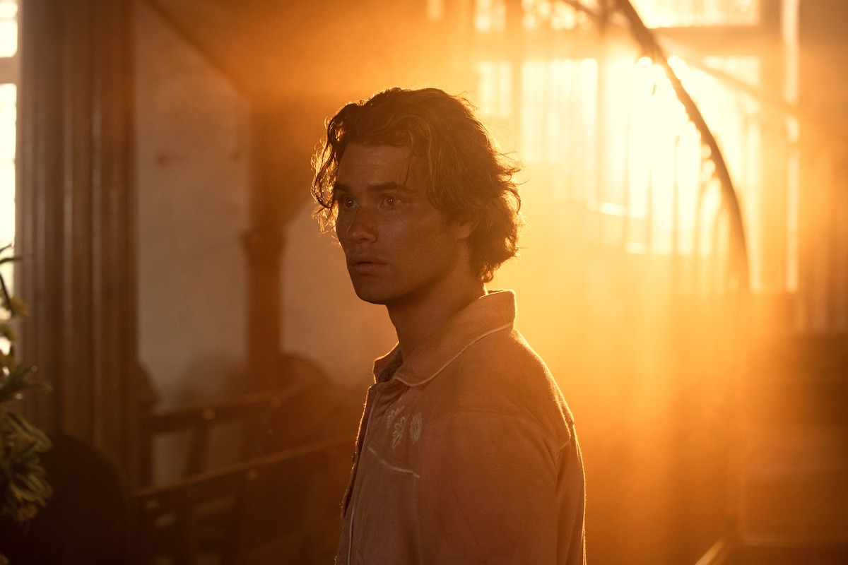 Chase Stokes as John B Routledge.