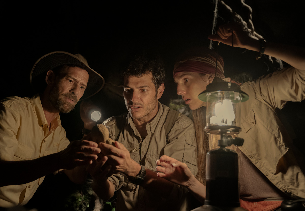 Alfonso Dosal as Miguel and Juan Pablo Fuentes as Lucas in ‘Bandidos’ Season 1