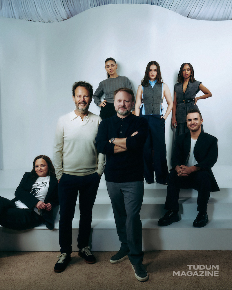 Wake Up Dead Man: A Knives Out Mystery’s Mary Vernieu, Ram Bergman, Mila Kunis, Rian Johnson, Cailee Spaeny, Kerry Washington, and Bret Howe. 