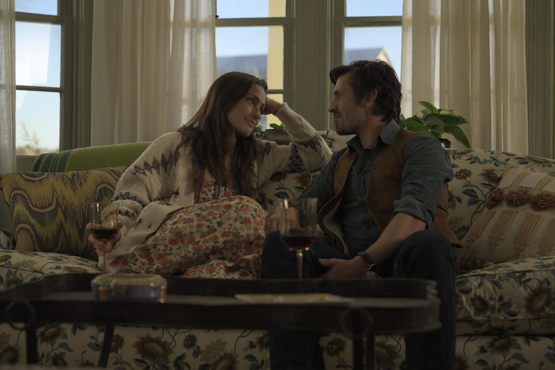 Minka Kelly as Quinn and Eoin Macken as Davis in Ransom Canyon Season 1.