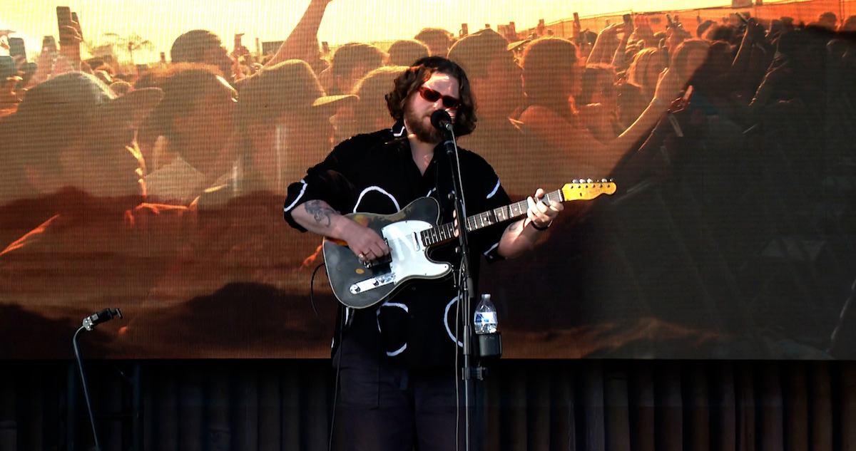 Watch Alt-J Perform 'Outer Banks' Song “Left Hand Free” At.