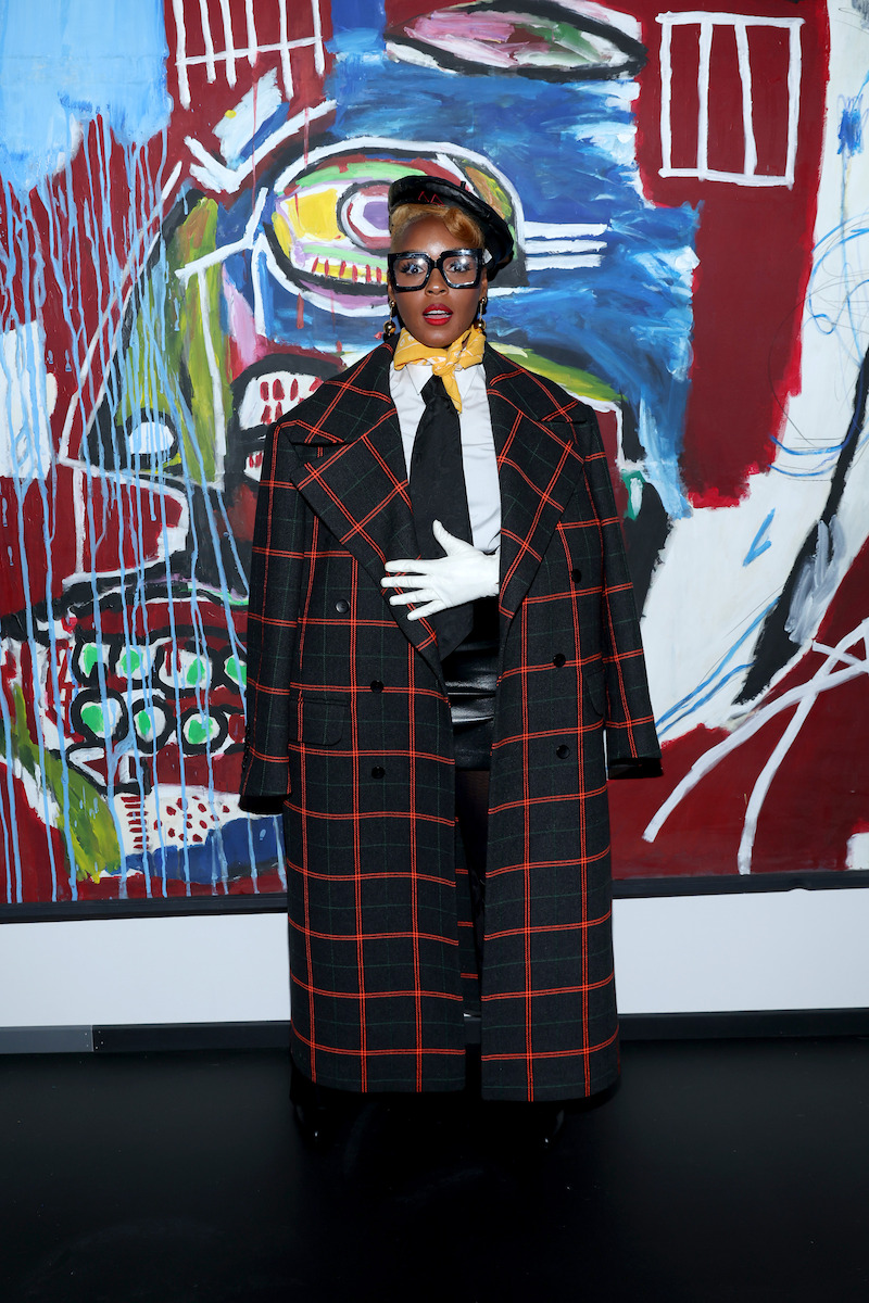 ‘Glass Onion: A Knives Out Experience’