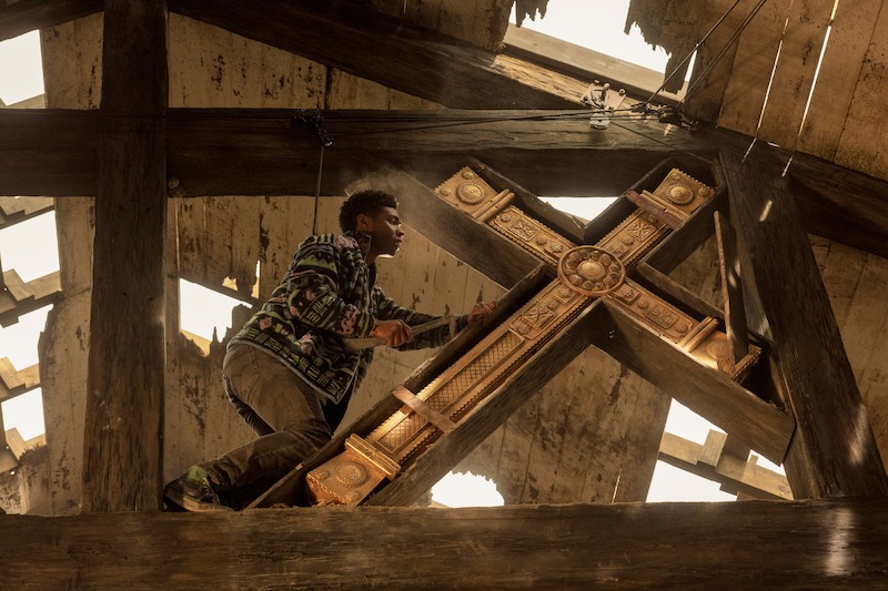 Jonathan Daviss as Pope in Outer Banks Season 2 Behind-the-Scenes Photo Gallery