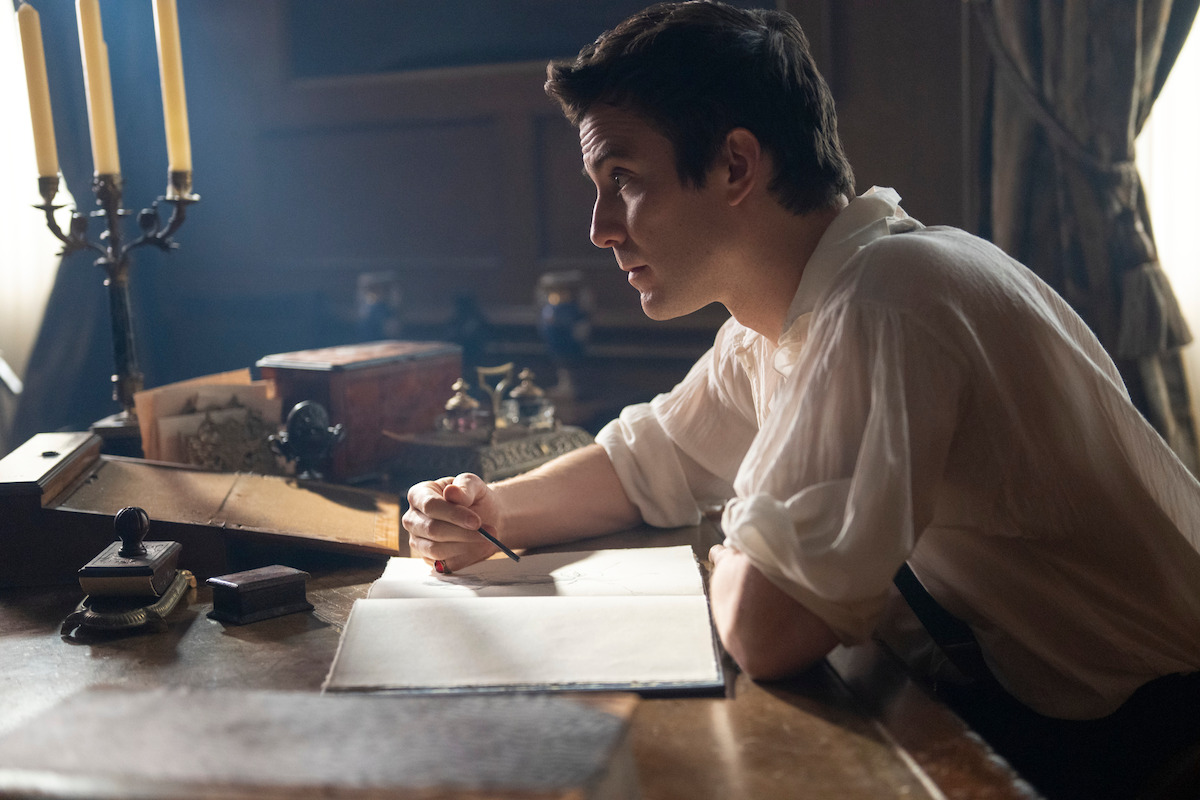 Luke Thompson as Benedict Bridgerton in ‘Bridgerton’ Season 4.