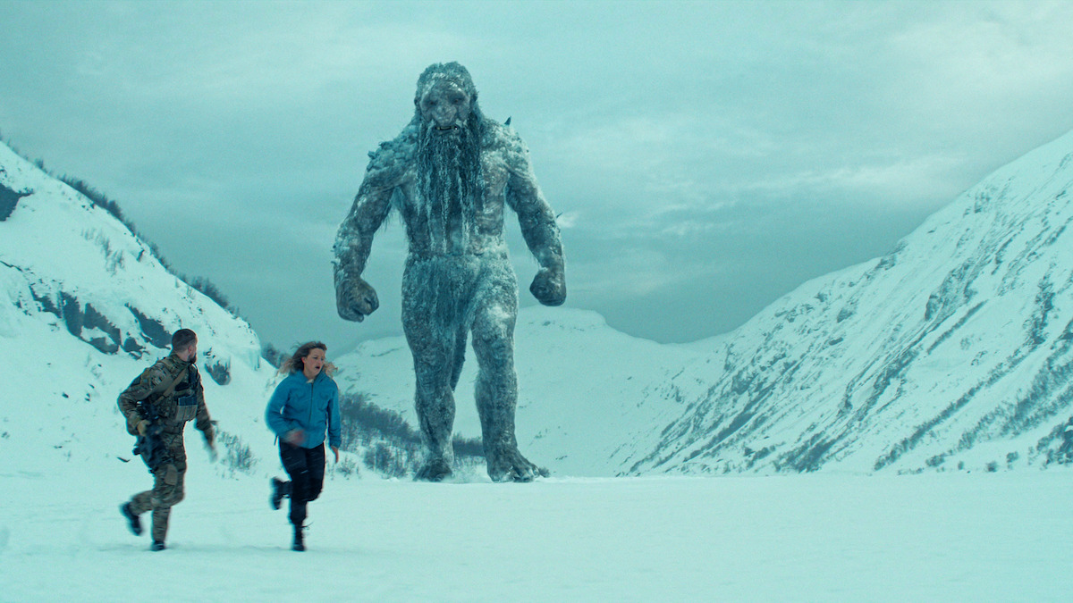 Mads Sjøgård Pettersen as Kaptein Kristoffer and Marie Wilmann as Nora Tidemann in Troll 2