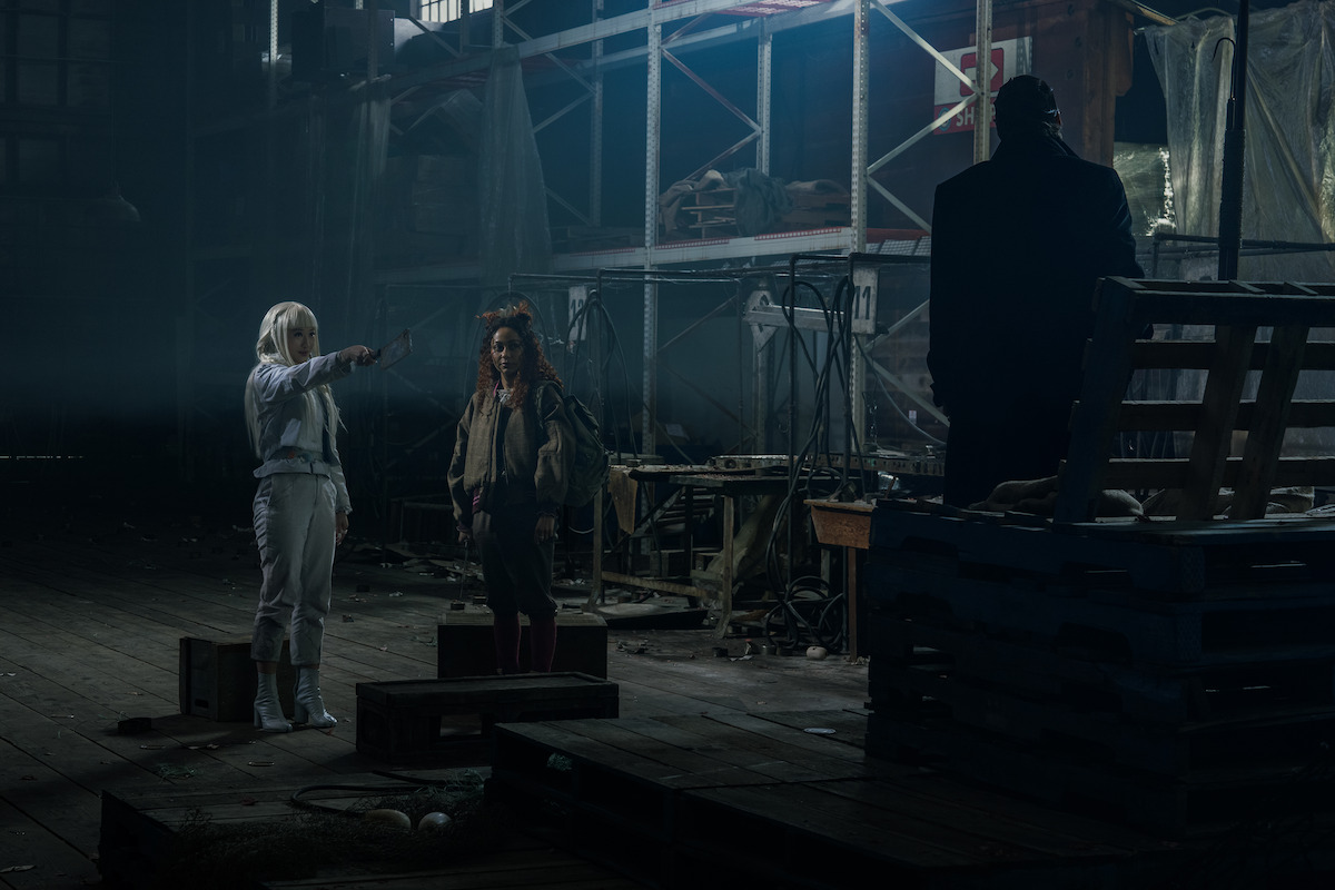 Yuyu Kitamura as Niko Sasaki and Kassius Nelson as Crystal Palace in Episode 8 of ‘Dead Boy Detectives’