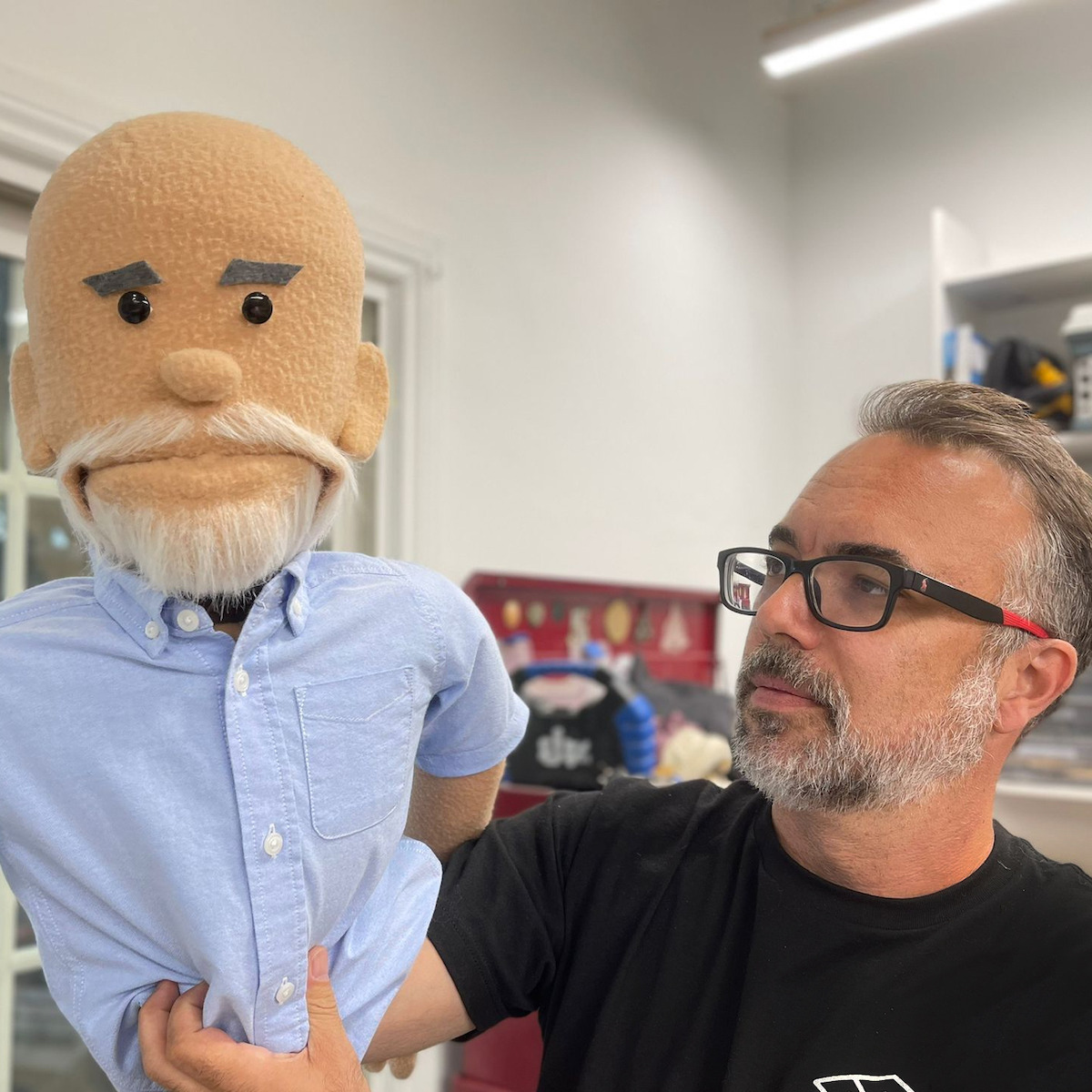 Making of the Arnold Schwarzenegger puppet from FUBAR Season 1. 