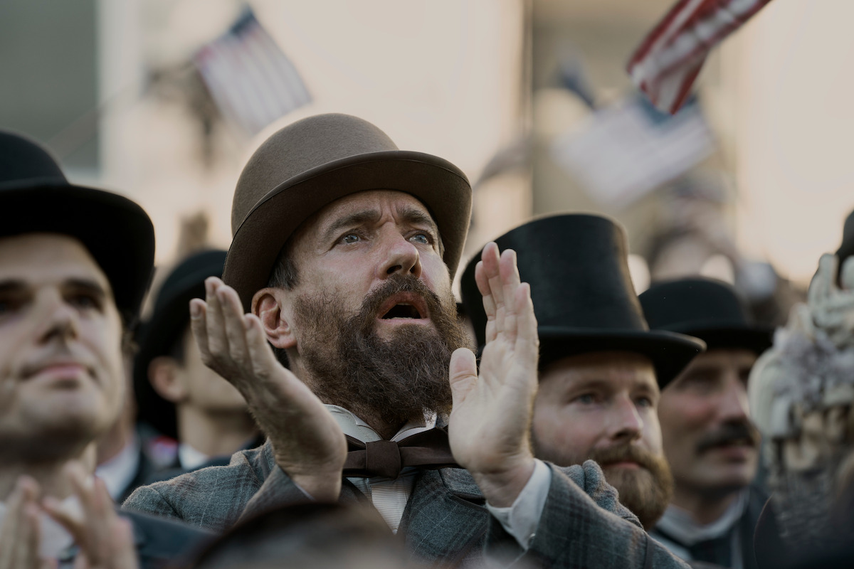 Matthew Macfadyen as Charles Guiteau claps in ‘Death by Lightning.’