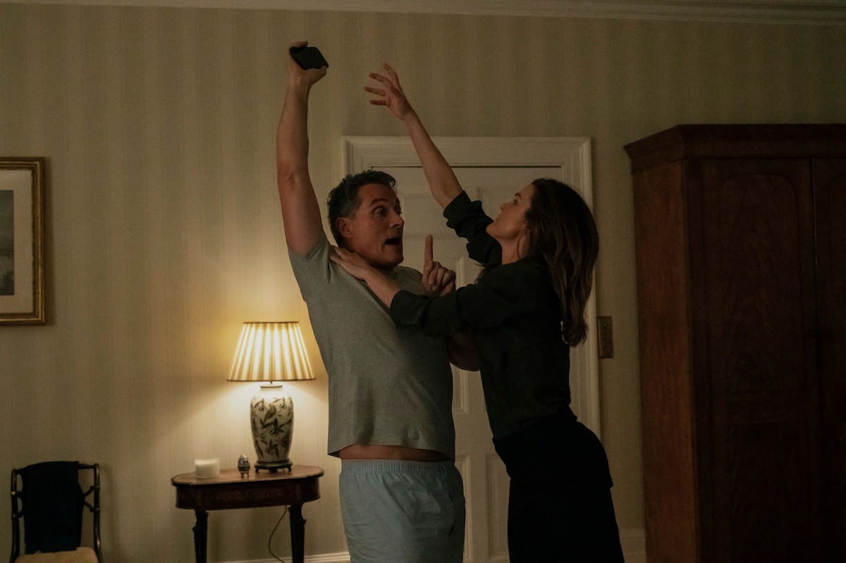 Rufus Sewell as Hal Wyler and Keri Russell as Kate Wyler in ‘The Diplomat’ Season 2, Episode 5.