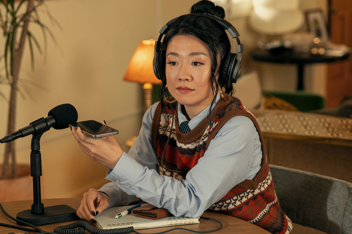 Kristen Bell as Joanne, Sherry Cola as Ashley and Justine Lupe as Morgan in ‘Nobody Wants This’ Season 1.