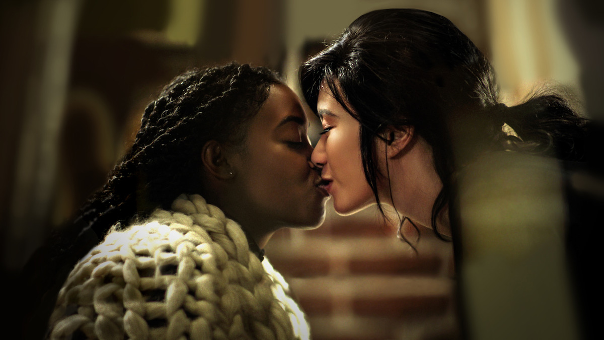 Best Movies and TV Shows with Queer Super Hero Romance