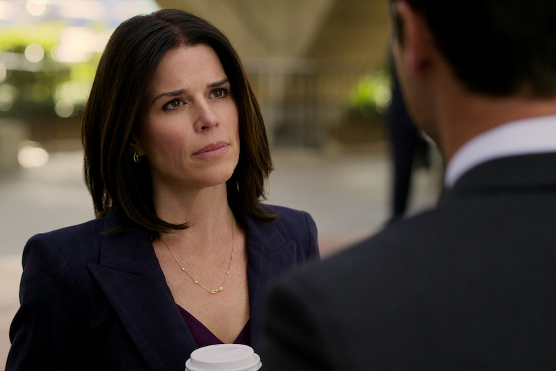 Neve Campbell as Maggie McPherson, Manuel Garcia-Rulfo as Mickey Haller 
