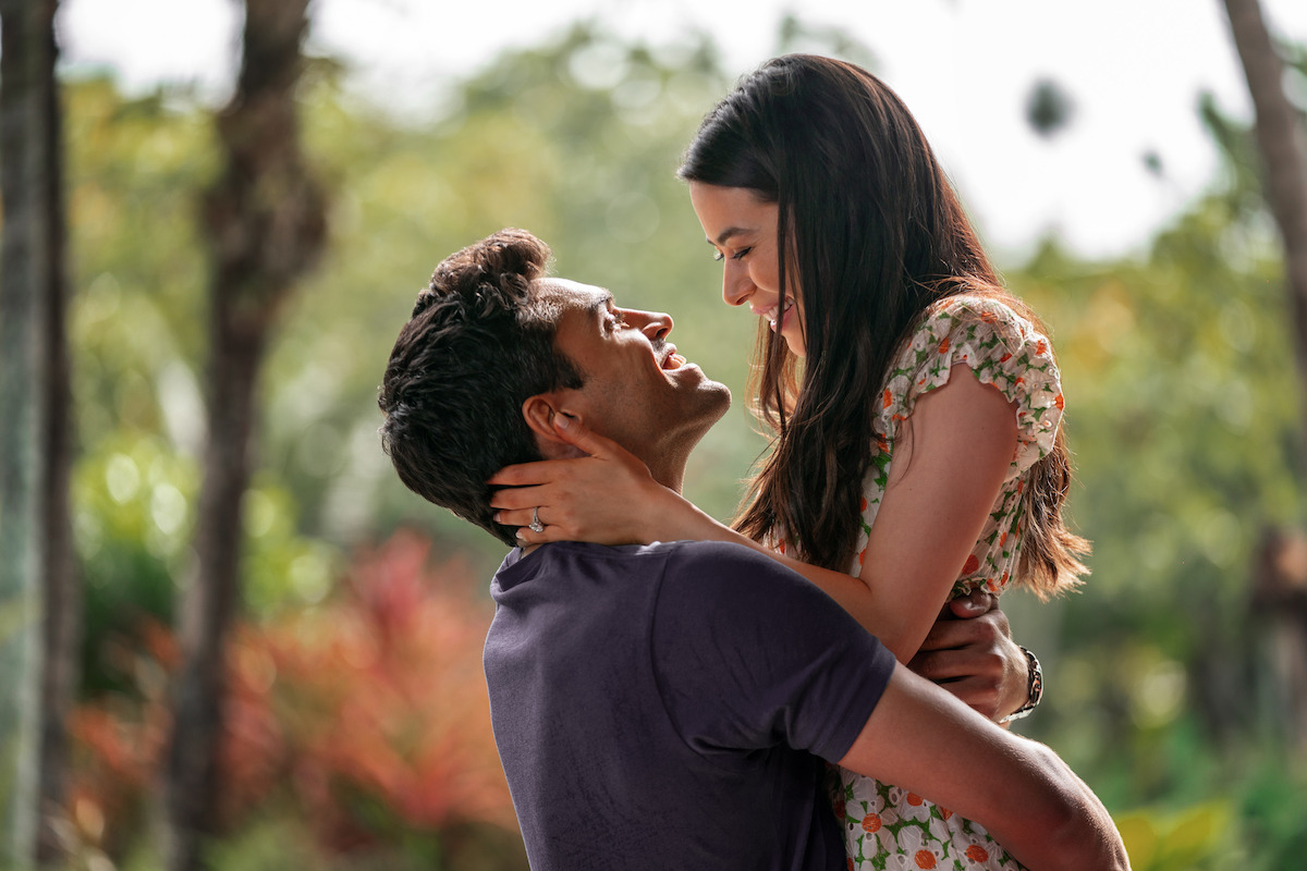 Sean Teale as RJ and Miranda Cosgrove as Emma in ‘Mother of the Bride’