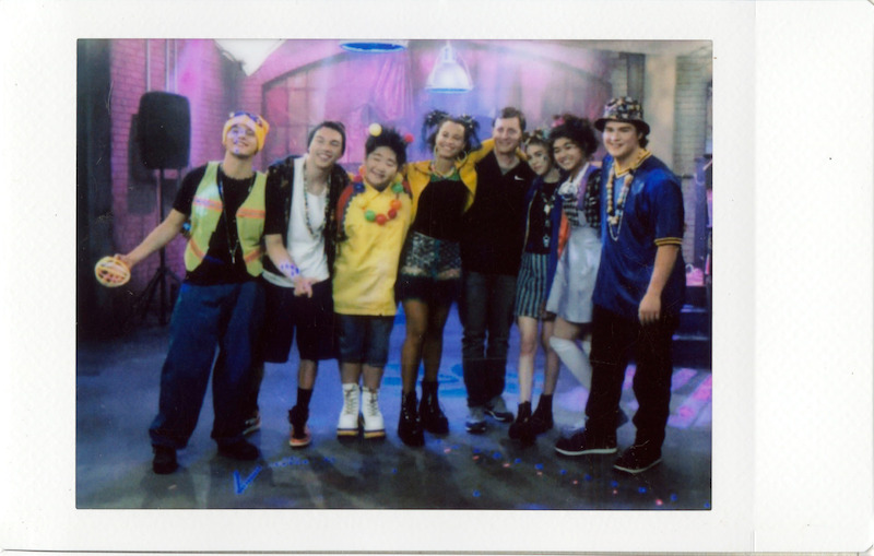 The cast of That ’90s Show is rave ready.