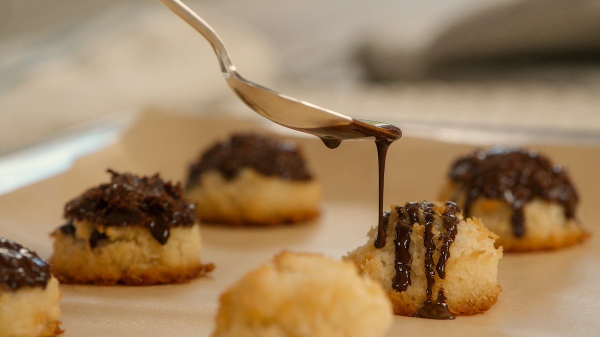 Vegan Coconut Macaroons