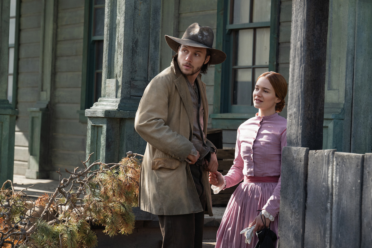 Nick Robinson as Elias Teller and Aisling Franciosi as Trisha Van Ness in ‘The Abandons’