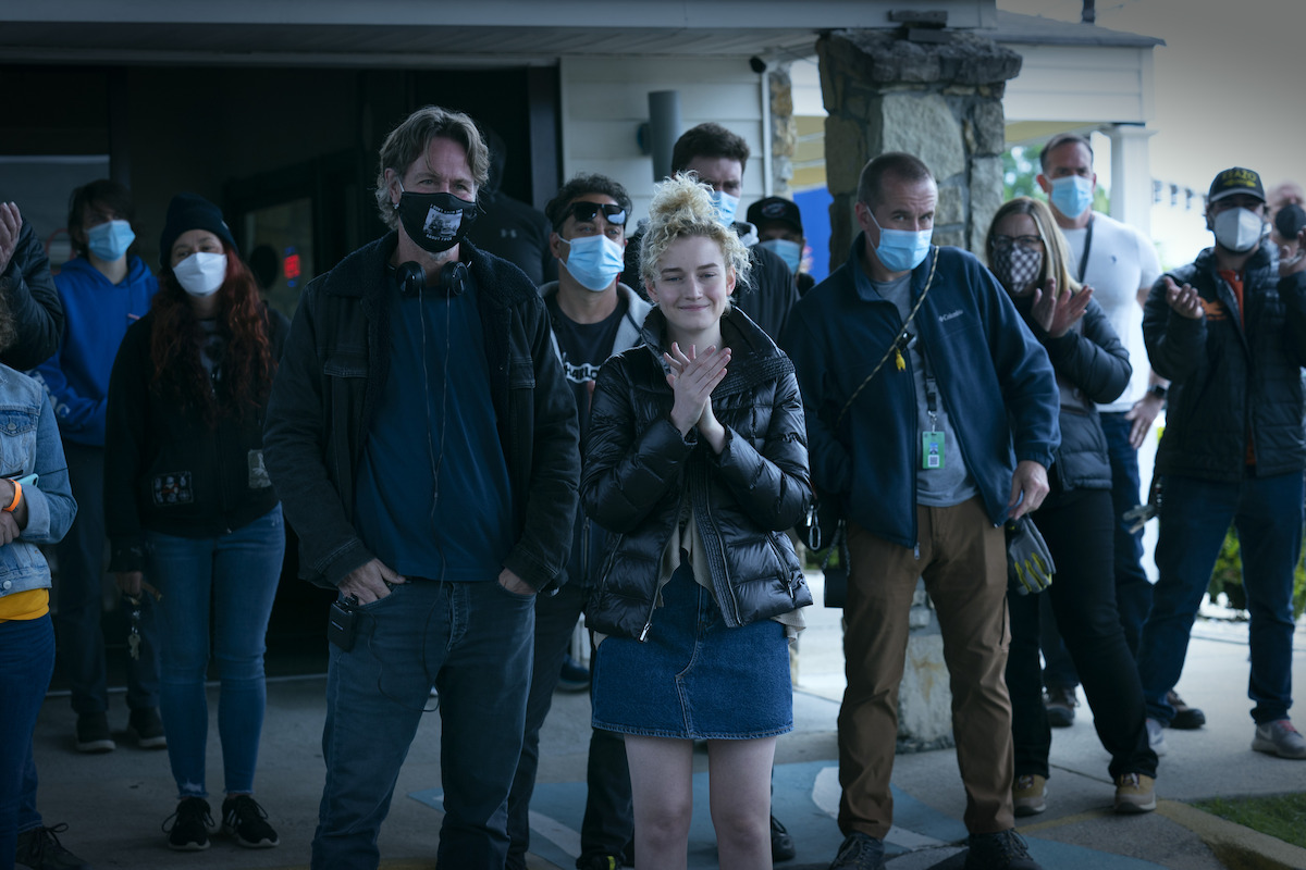 (L-R) Executive producer Chris Mundy and Julia Garner as Ruth Langmore in Season 4, Part 1, Episode 4 of Ozark.