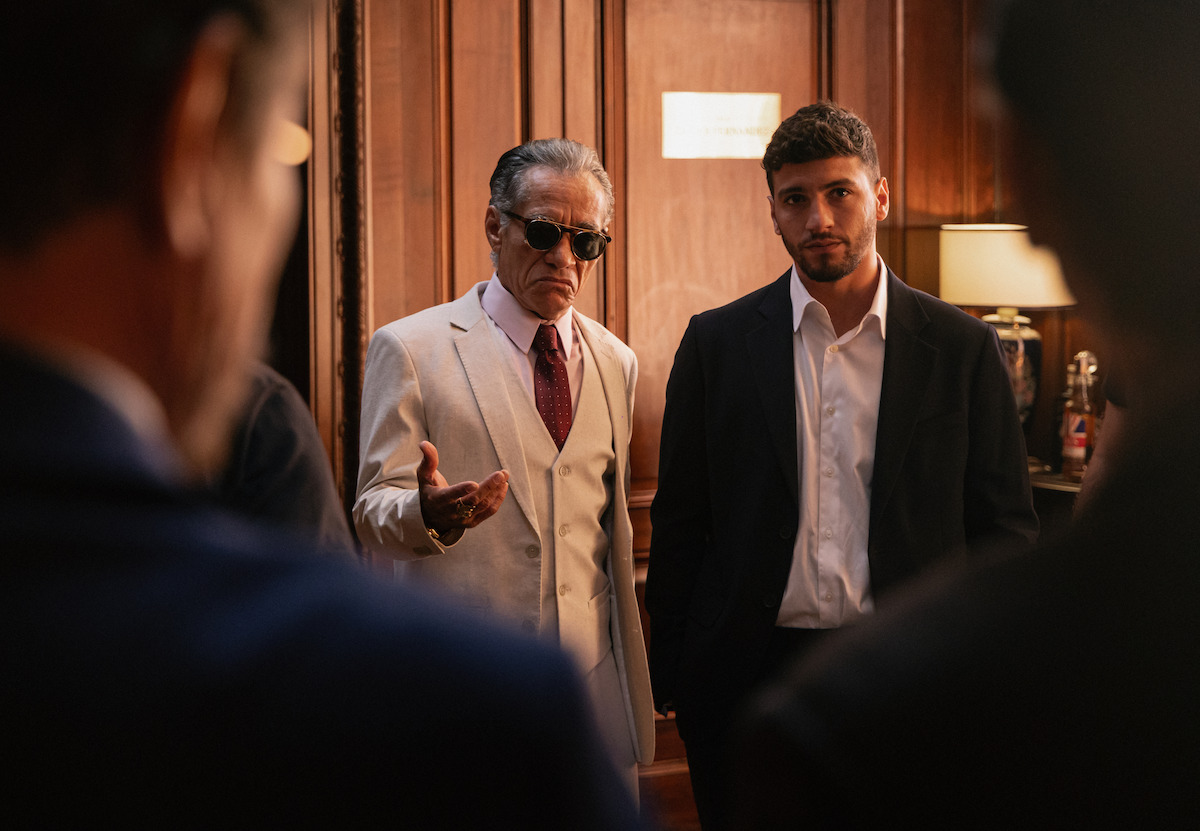 Chico Díaz e Henrique Barreira em cena de “Os Donos do Jogo”