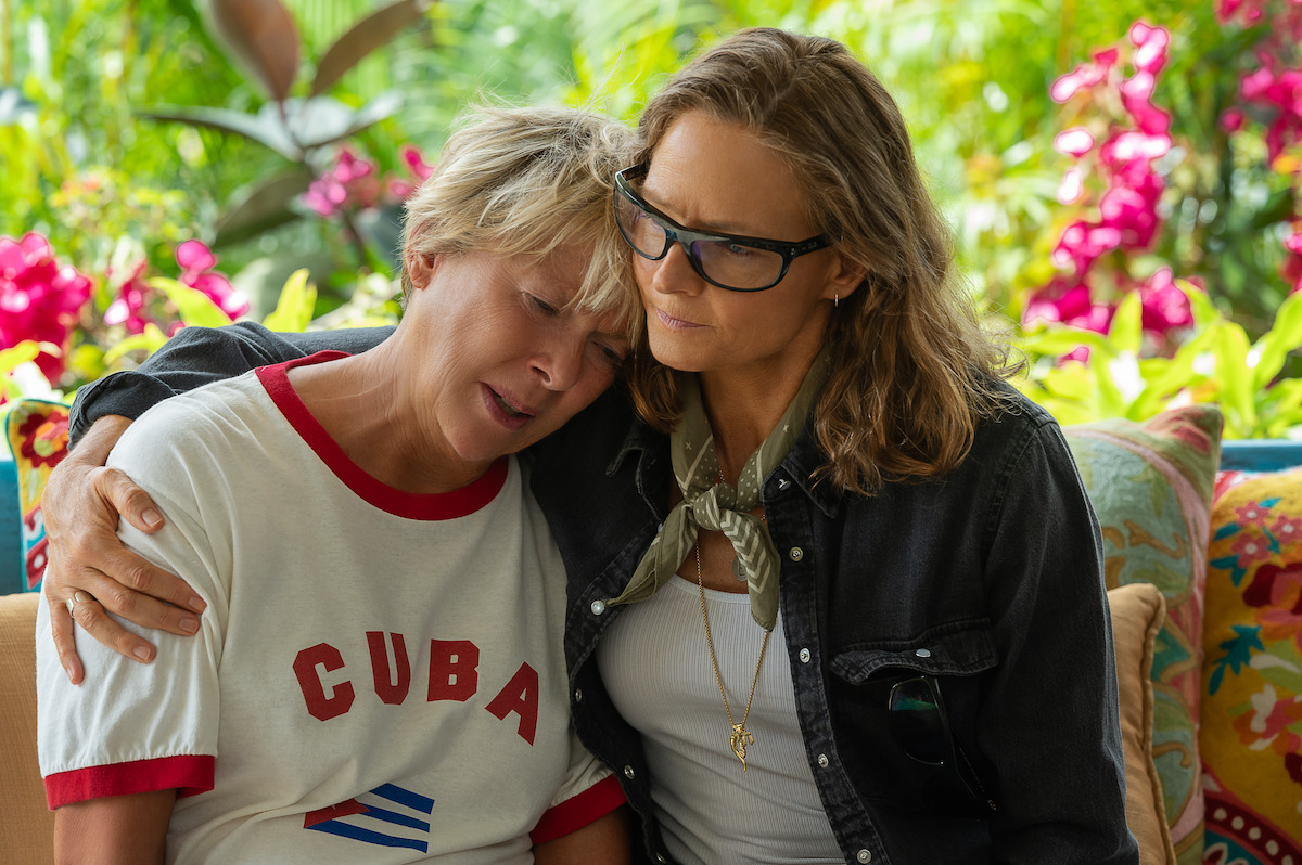 Jodie Foster as Bonnie Stoll and Annette Bening as Diana Nyad in ‘NYAD’.