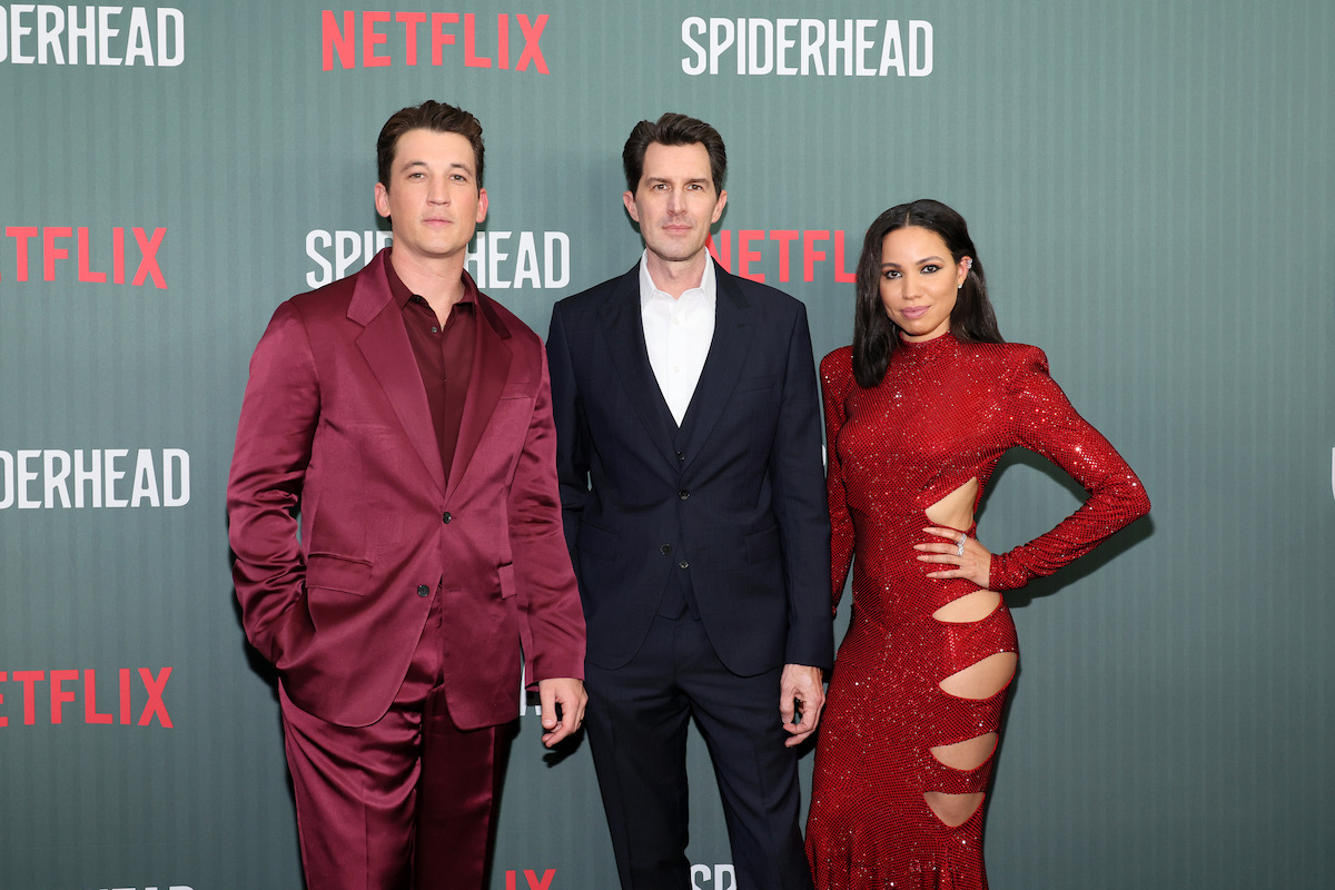 Miles Teller, Joseph Kosinski, Jurnee Smollett - Spiderhead red carpet interview 