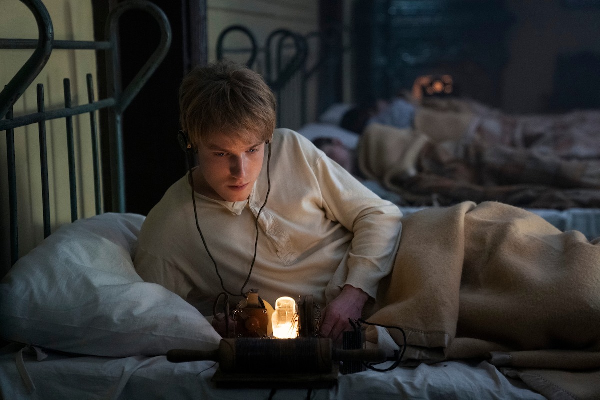 Louis Hofmann 'All the Light We Cannot See' Interview - Netflix Tudum