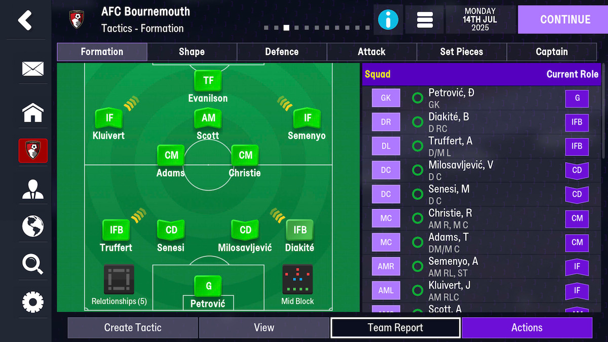 Image of players positions on pitch from game Football Manager 26 Mobile
