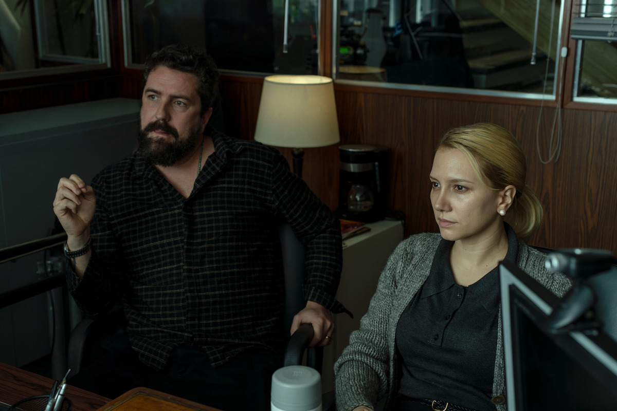 Behind-the-scenes footage of Lorena Comparato and Felipe Vellas