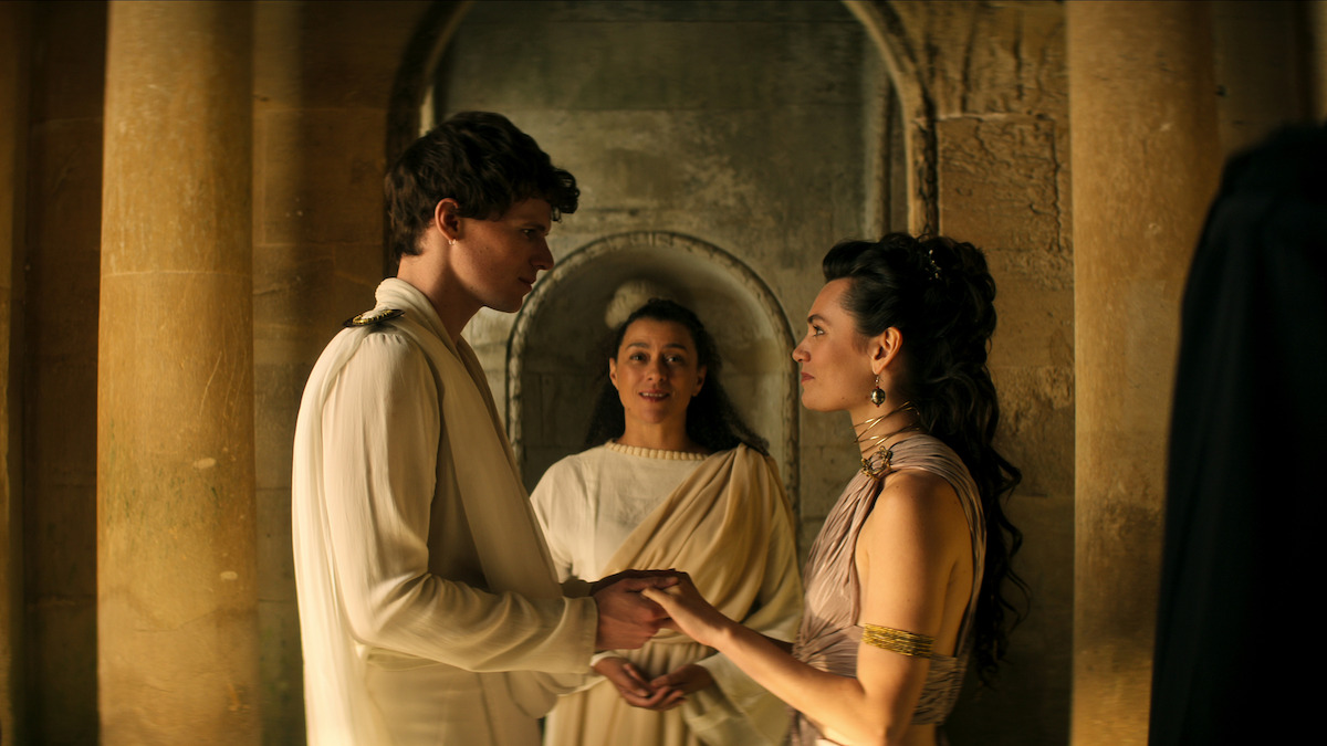 Ruairi O'Connor as Orpheus and Ella Rumpf as Eurydice in ‘The Sandman’ Season 2