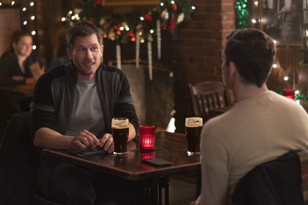 Luke Macfarlane as James in Single All the Way