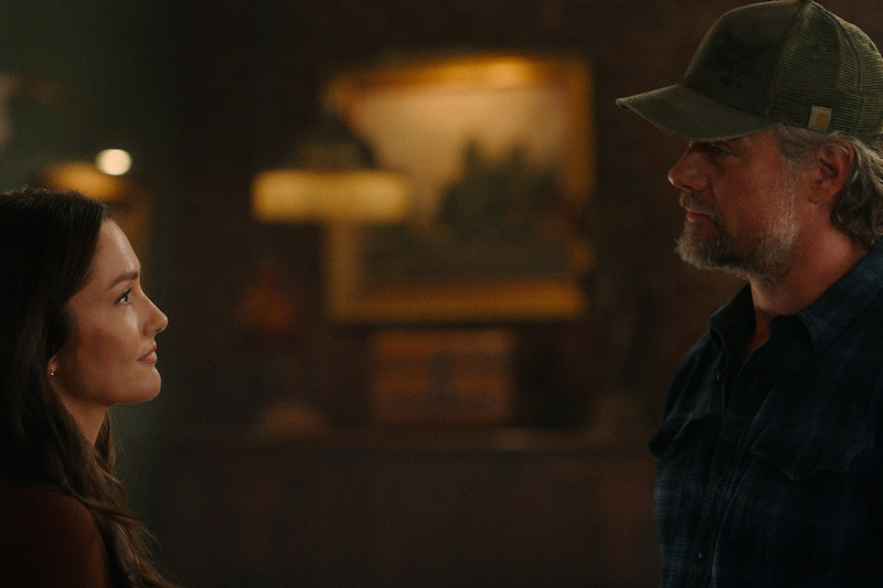 Minka Kelly as Quinn and Josh Duhamel as Staten in 'Ransom Canyon' Season 1.