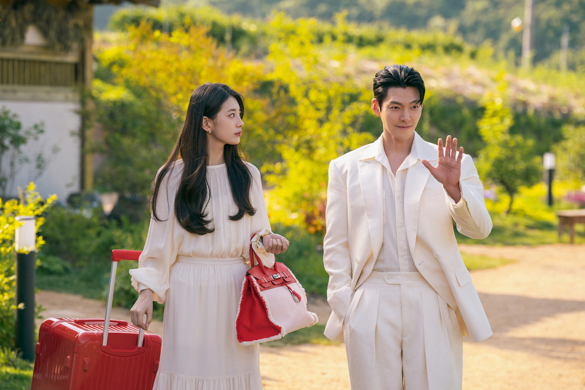 Suzy as Ka-young and Kim Woo-bin as Iblis