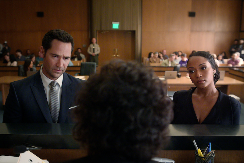 Manuel Garcia-Rulfo, como Mickey Haller, e Yaya DaCosta, como Andrea Freeman.