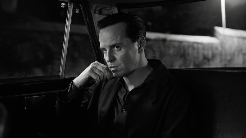 Andrew Scott as Tom Ripley rides in a cab in 'Ripley'