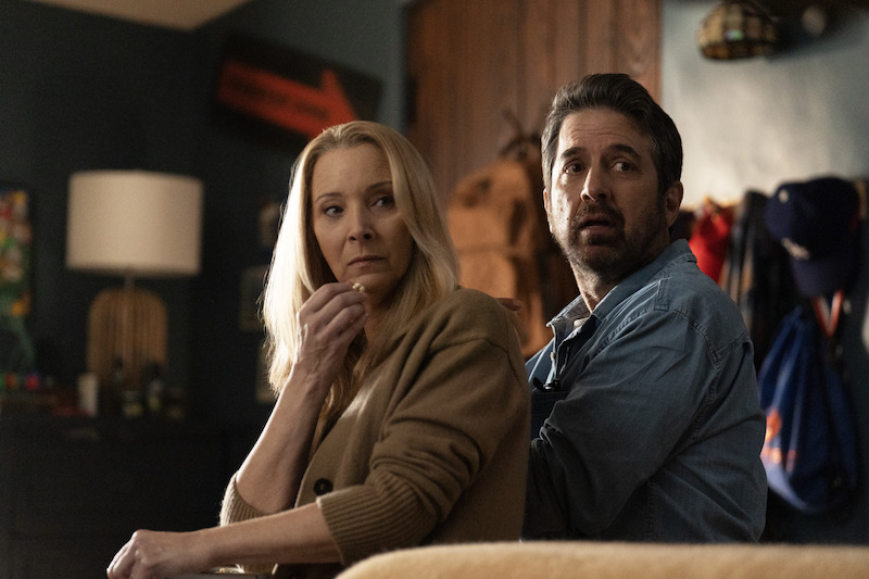 Lisa Kudrow as Lydia and Ray Romano as Paul in Season 1 of 'No Good Deed'