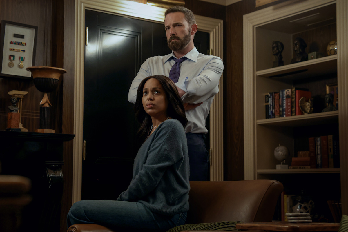 Ben Affleck e Kerry Washington no filme Sobrevivência da Netflix