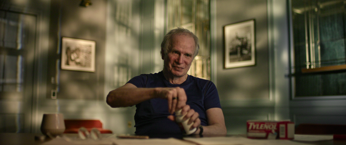 Tylenol Murders Documentary Tells True Story of Cyanide-Laced Pills -  Netflix Tudum