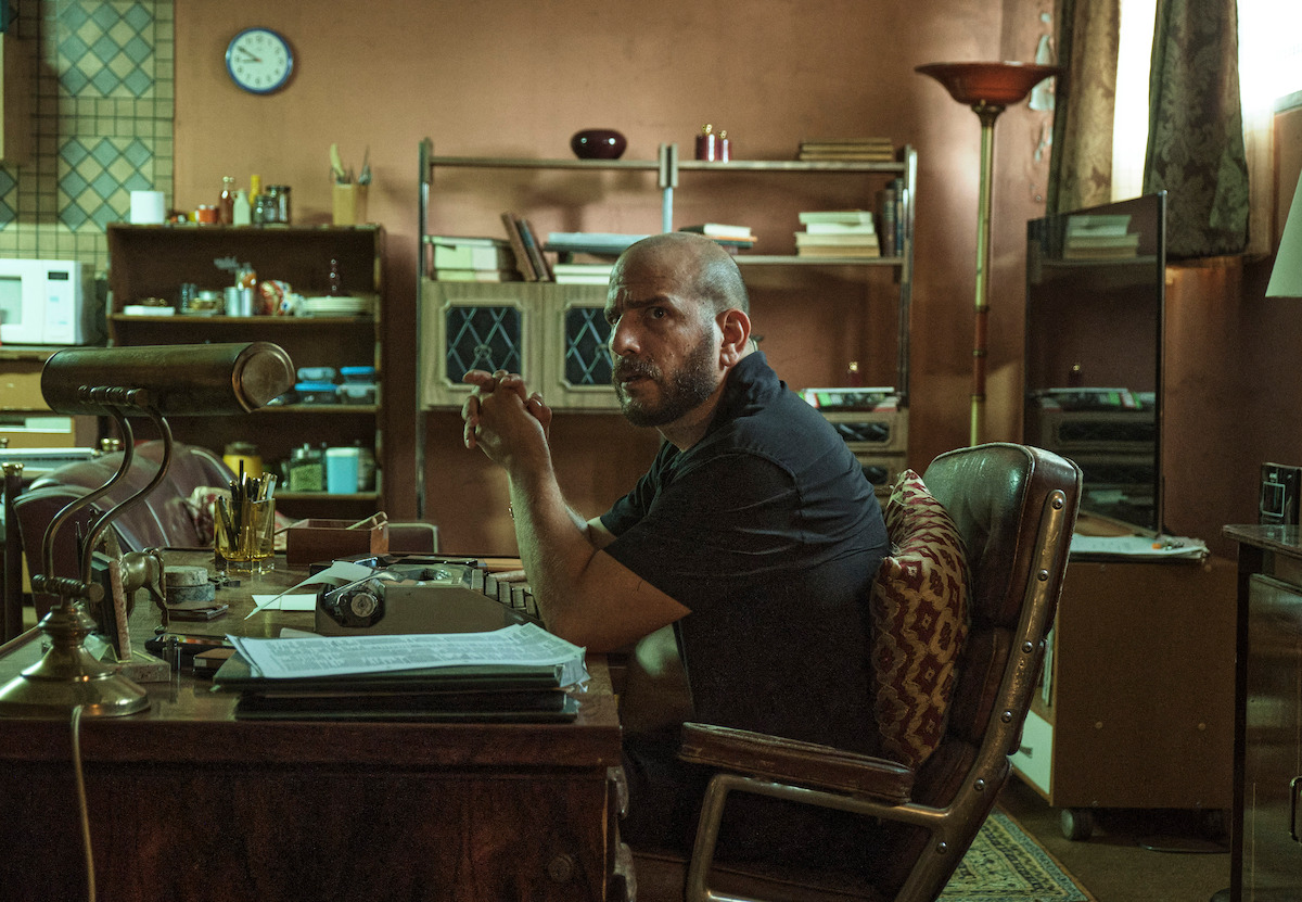 Nicolás García Hume como ‘Embaixador’ em DNA do Crime