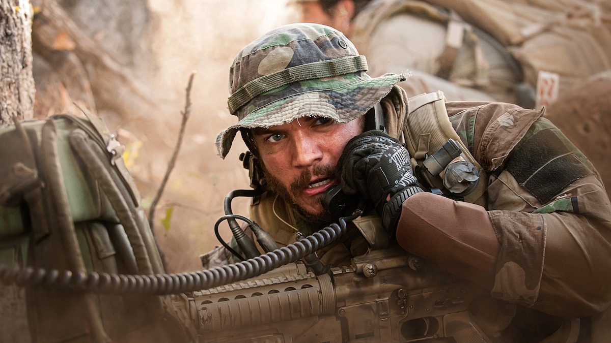 Emile Hirsch as Danny radios for help in ‘Lone Survivor.’