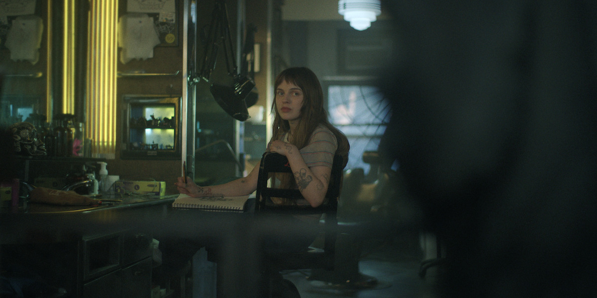 Odessa Young como Gen en 'Black Rabbit'.