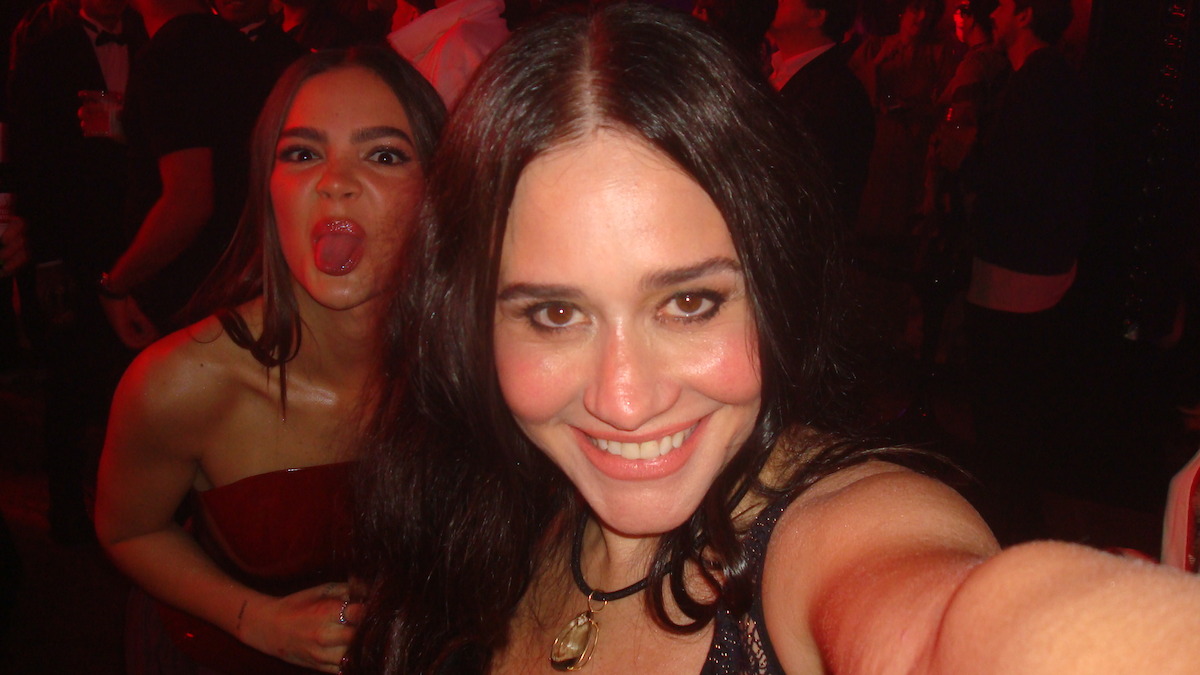 Alessandra Negrini e Mel Maia na festa de 15 anos da Netflix
