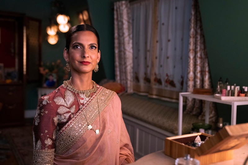 Poorna Jagannathan as Nalini Vishwakumar in Season 4 of Never Have I Ever.