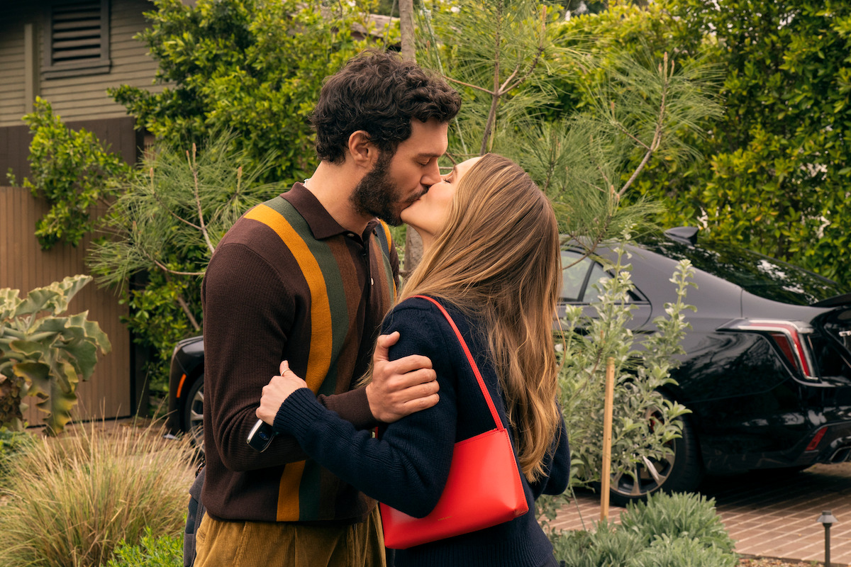 Adam Brody as Noah, Kristen Bell as Joanne in ‘Nobody Wants This’ Season 2