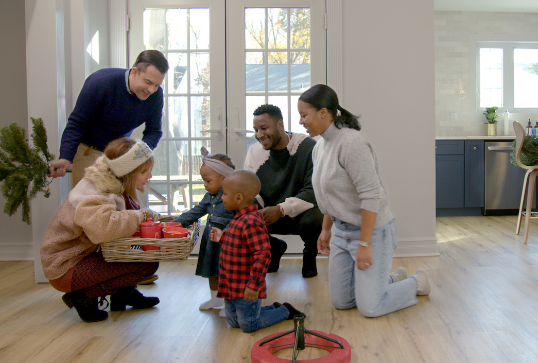 Best Family and Kids Christmas Movies and Shows to Stream at the