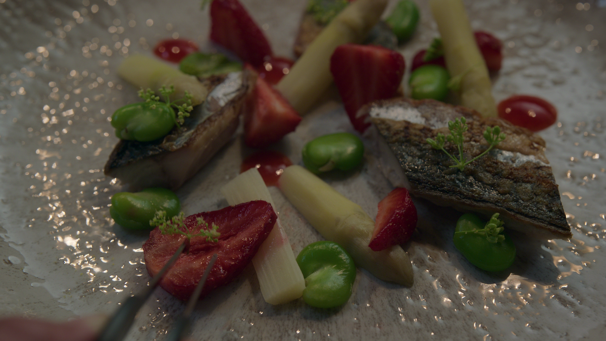 Inline 1: How Emily Cooper Gets Those Perfect Food Photos