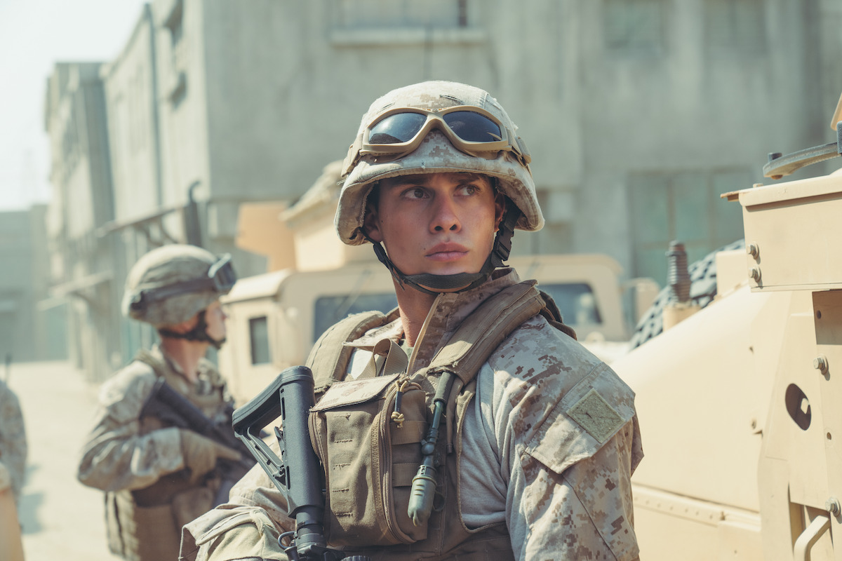 Who is in ‘Purple Hearts’? Cast Guide Info - Netflix Tudum