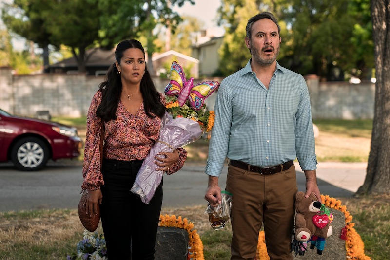 Paula Garces as Geny, Eric Neil Gutierrez as Ruben Sr.