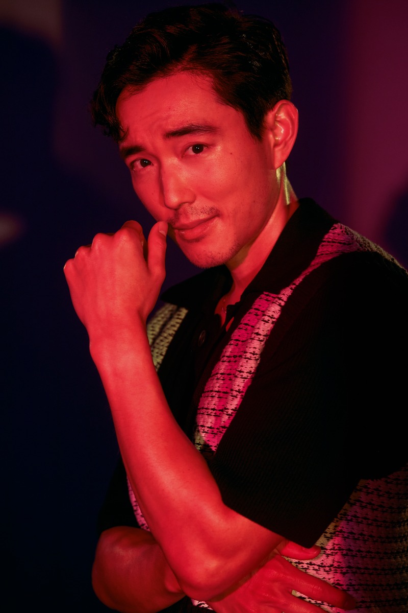 These BTS ‘Umbrella Academy’ Cast Photos Are Your New Summer Mood Board